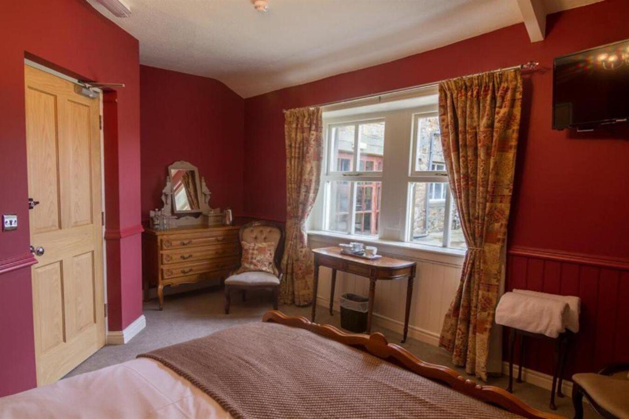 The Red Pump Inn Клитеро Екстериор снимка